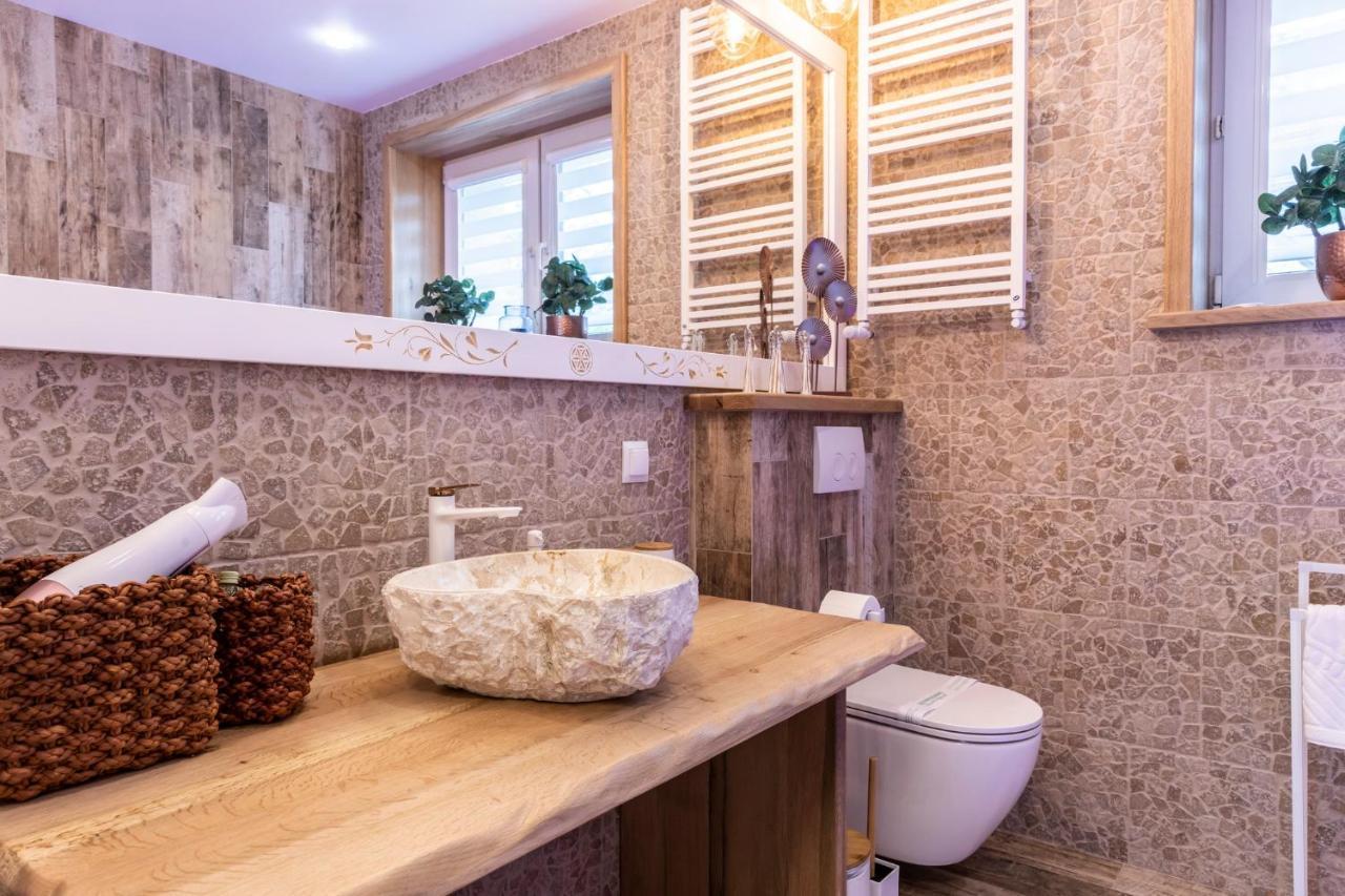 Bunia W Zakopanem Z Jacuzzi Lejlighed Eksteriør billede